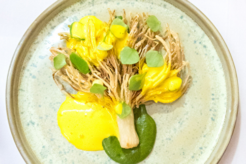 Poireau frit au beurre, sabayon safran et sa purée de citron