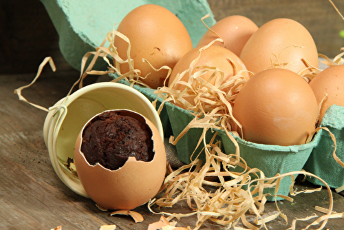 Oeufs de Pâques surprises au chocolat moelleux