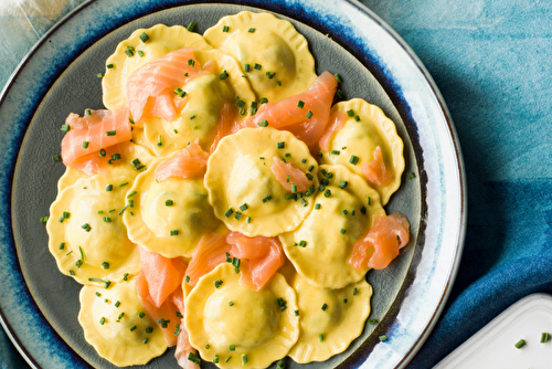 Ravioli aux asperges et saumon