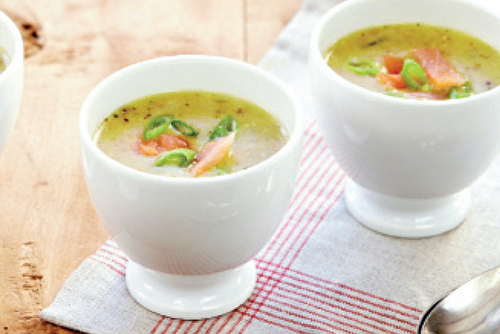 Petites soupes à la moutarde, à l’Appenzeller Fromage à la crème et au saumon fumé