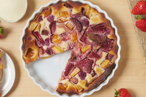 Clafoutis aux fruits d’été, amandes et vanille