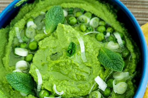 Houmous de petits pois à la menthe, à l’huile de colza