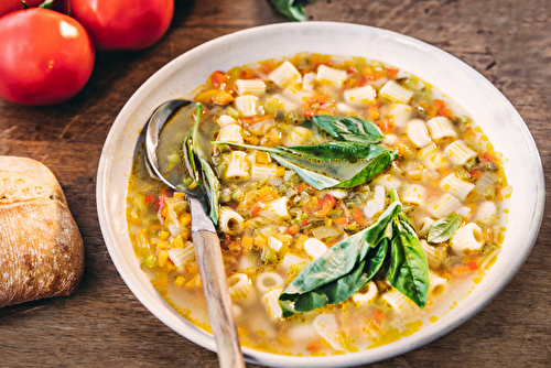 Soupe provençale au pistou de basilic