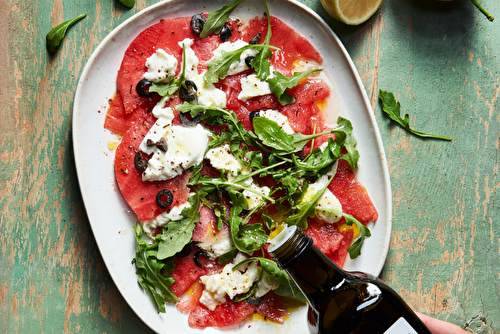 Carpaccio de pastèque à la mozzarella et à l’huile oméga 3