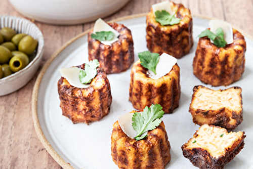 Cannelés apéritifs à la carotte râpée et coriandre fraîche