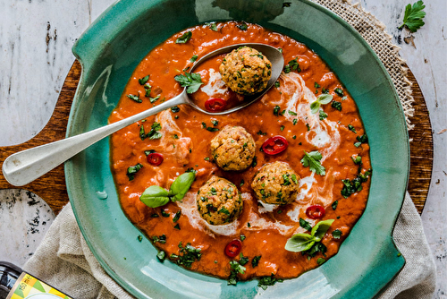 Boulettes de millet sauce au curry épicée