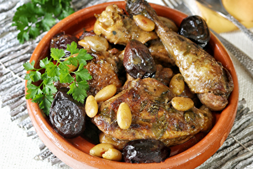 Tajine de pintade fermière d’Auvergne aux pruneaux