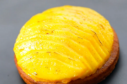 Tarte à la mangue rôtie