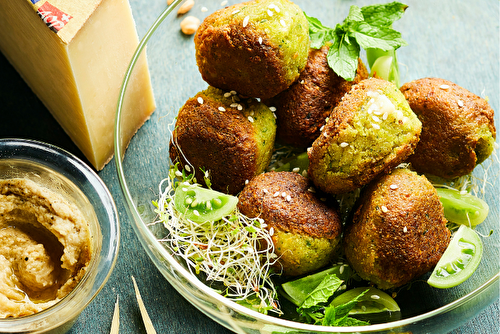 Falafels aux pois chiches fourrés au Gruyère AOP suisse