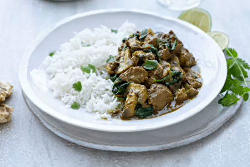 Agneau korma aux champignons et épinards