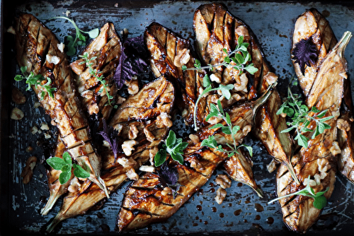 Aubergines grillées au miso, le délice estival