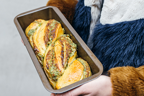 Babka aux herbes et au chèvre frais