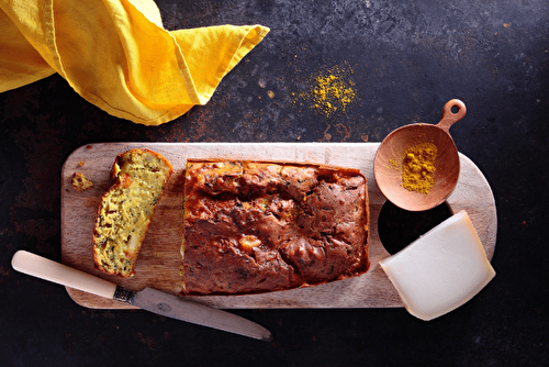 Cake moelleux à la courgette et à la tomme de chèvre