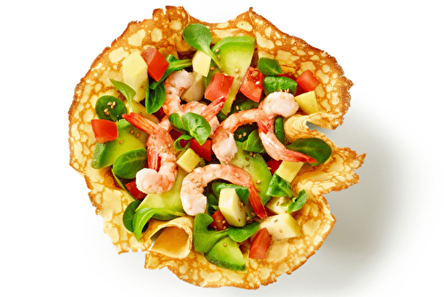 Coupelles de crêpe aux crevettes et avocat