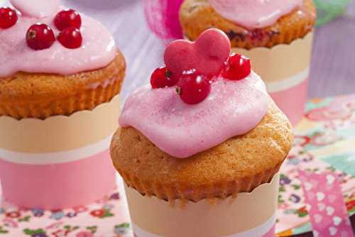 Cupcakes aux fruits rouges et à la barbe à papa