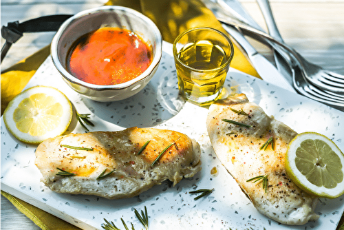 Escalopes de poulet marinées au citron