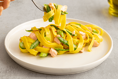 Fettuccine au saumon et asperges vertes