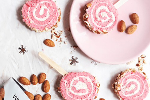 La bûche sucettes à la rose et aux amandes