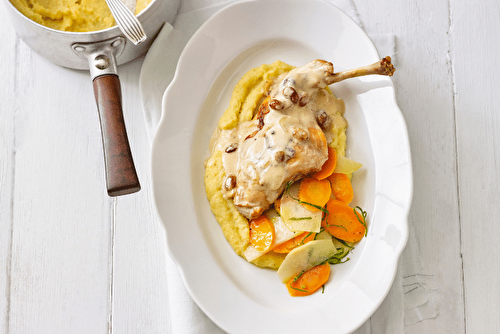 Lapin braisé à la polenta et légumes de printemps