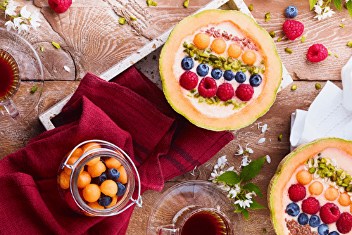 Melon smoothie bowl, le petit déjeuner frais et sain