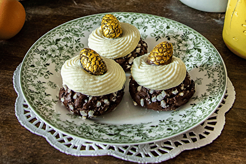 Oeufs pralinés et choux au chocolat