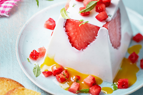 Panna cotta de Chavroux ® aux fraises et à la verveine