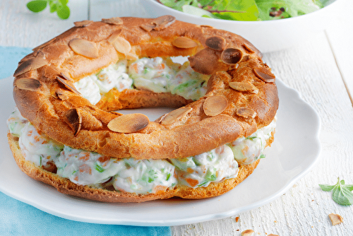 Paris-Brest au saumon fumé, wakamé et fromage frais