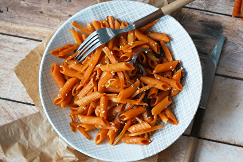 Penne quinoa et paprika aux carottes et sésame