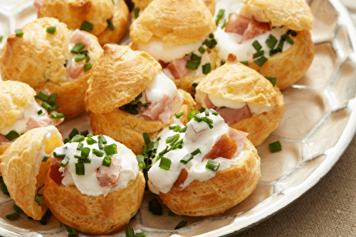 Petits choux à la saucisse de Montbéliard