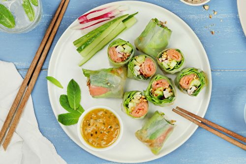 Rouleaux de printemps au saumon fumé