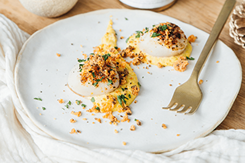 Saint Jacques et crème de maïs en crumble de chorizo