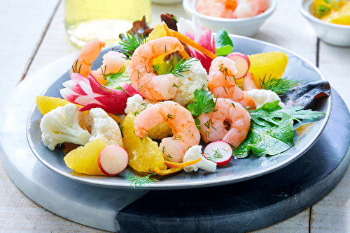 Salade de crevettes bio, choux fleur et agrumes