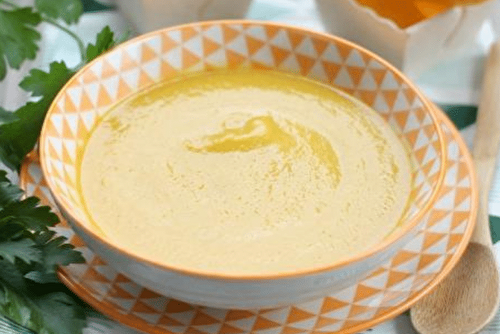 Soupe froide de mangue et de carottes