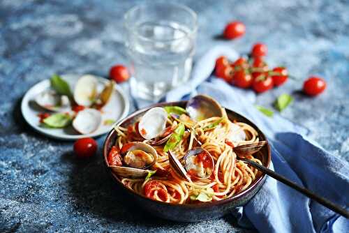 Spaghetti à la sauce tomate et palourdes - Kiss My Chef
