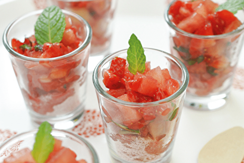 Tartare de fraises et pastèque à la menthe