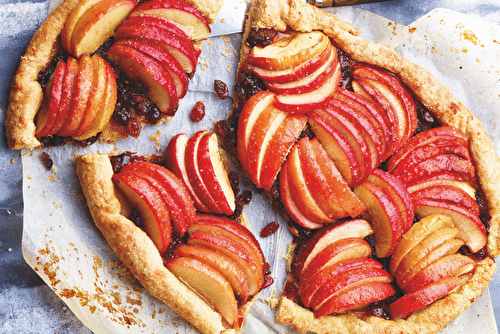 Tarte rustique aux pommes et raisins secs