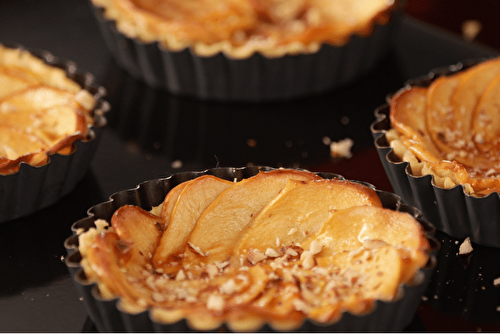 Tartelettes aux pommes au caramel salé, recette végétale