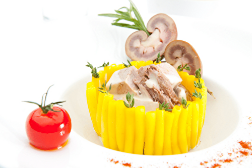 Timbale de macaronis à l’agneau comme un vol-au-vent