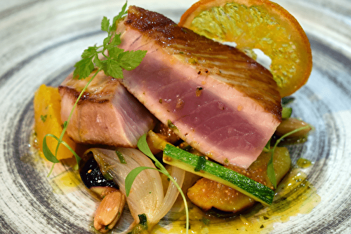 Tournedos de thon marinés et snackés à la plancha