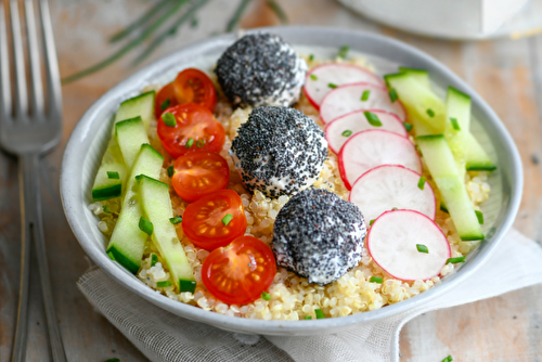 Veggie bowl au chèvre frais aux graines de pavot