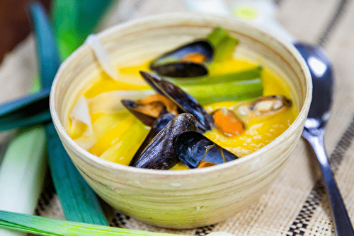 Velouté de poireaux aux carottes et moules poêlées