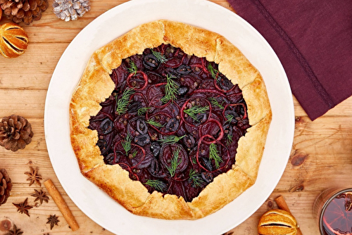 Galette de betterave aux olives et câpres