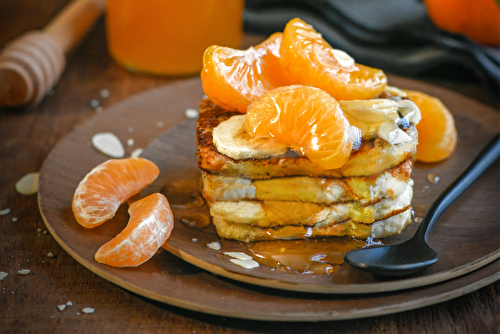 Fluffy pancakes bananes, miel et clémentines