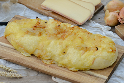 Fougasse à la Raclette de Savoie AOP et aux oignons