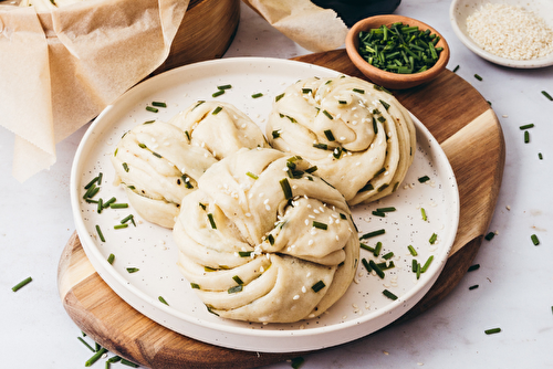 Petits pains vapeur à la ciboulette