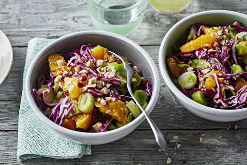 Salade de chou rouge, poireau, orange et noisettes