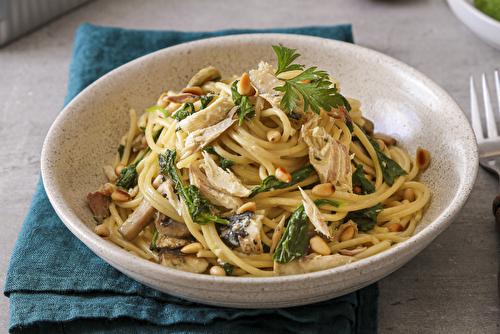 Spaghetti aux épinards et maquereaux