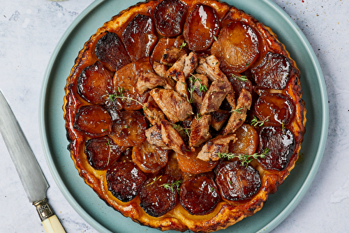 Tarte Tatin aux navets, oignons caramélisés et à l’émincé d’agneau