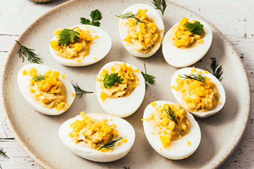 Oeufs mimosa aux herbes