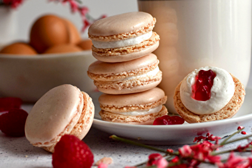 Macarons aux Haribo Goldbears goût framboise